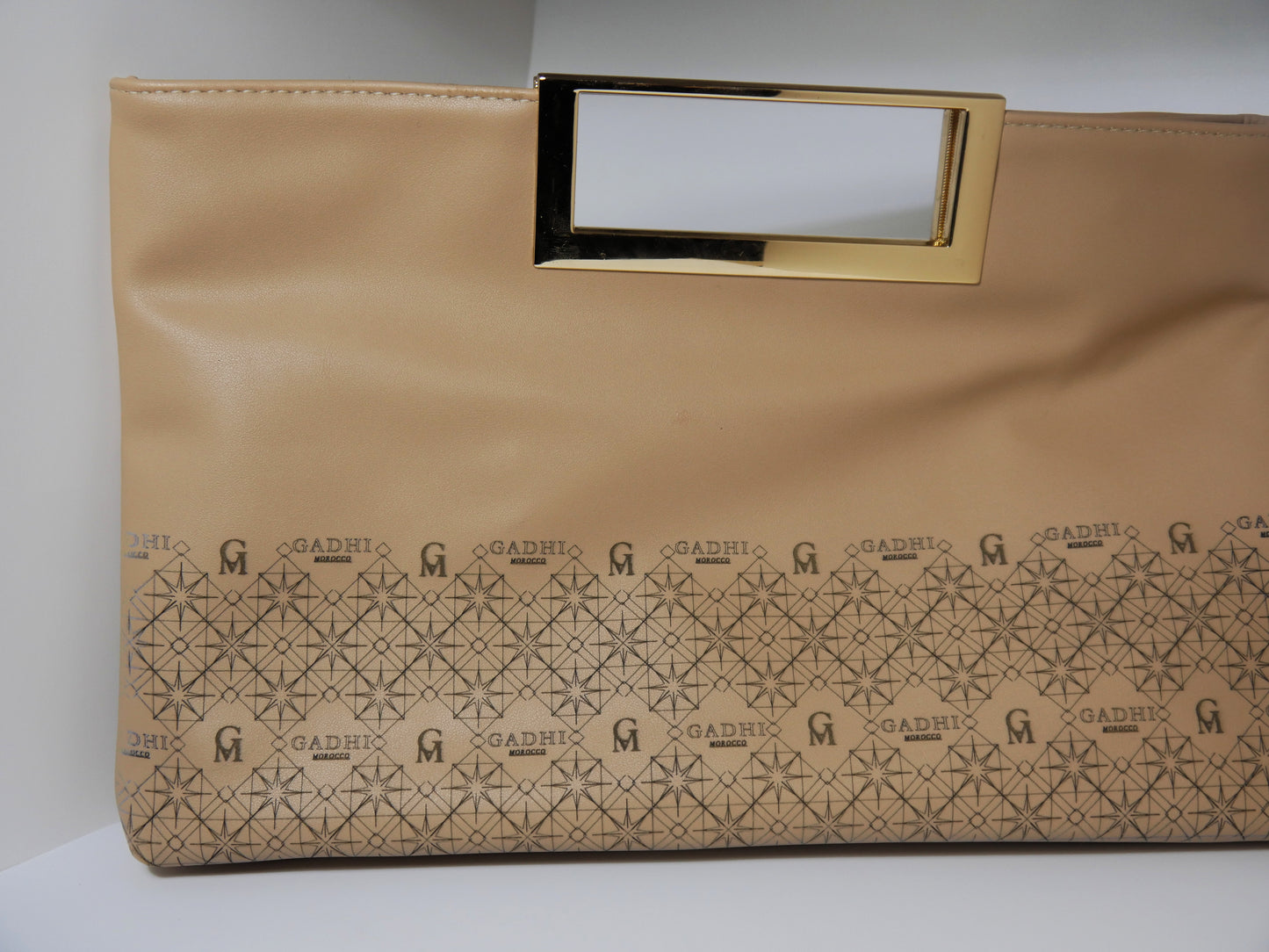 GADHI leather Woman's Bag with engraved Moroccan-inspired emblem